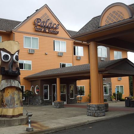 Palace Inn & Suites Lincoln City Exterior photo